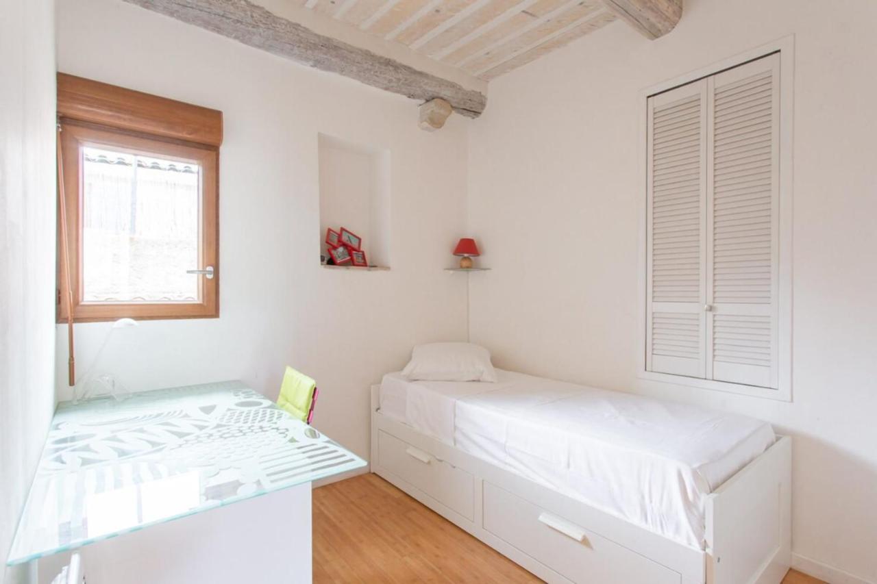 אנטיב 2-Star Apartment Close To Beaches And All Amenities מראה חיצוני תמונה